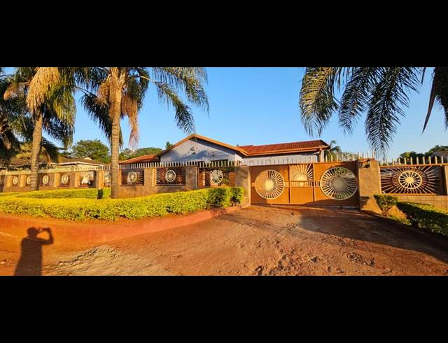 4 BEDROOM HOUSE FOR SALE IN SIBASA